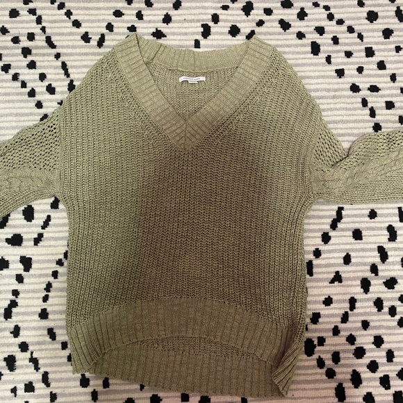 american eagle sweater - Picture 3 of 3